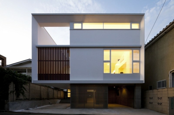 Double Megaphone by Atelier Tekuto + Yasuhiro Yamashita + Toshiyuki Fujimori