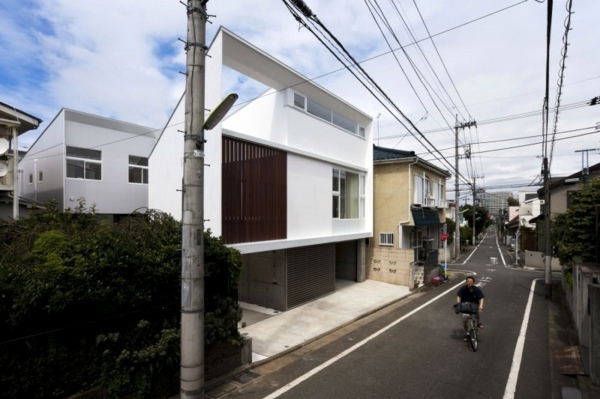 Double Megaphone by Atelier Tekuto + Yasuhiro Yamashita + Toshiyuki Fujimori