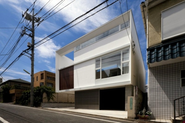Double Megaphone by Atelier Tekuto + Yasuhiro Yamashita + Toshiyuki Fujimori