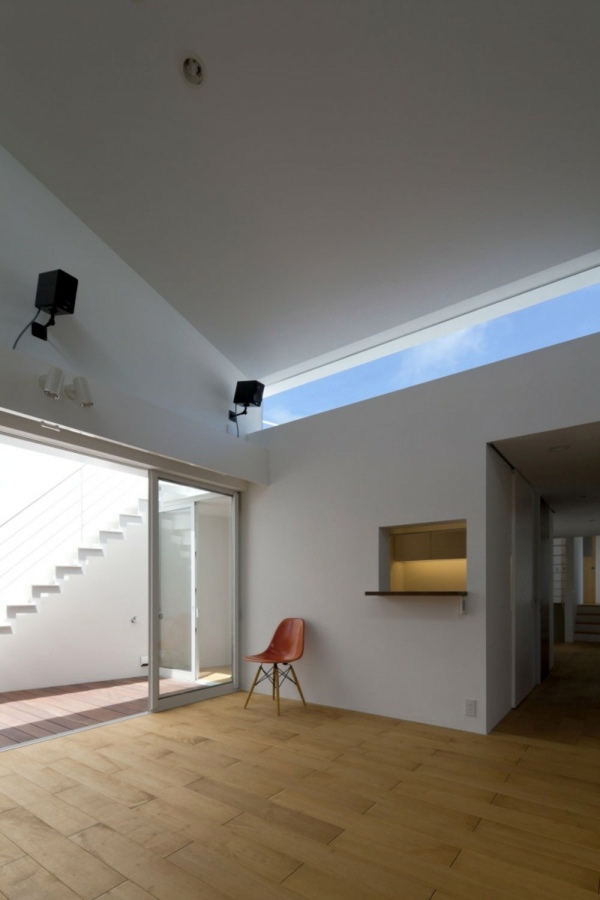 Double Megaphone by Atelier Tekuto + Yasuhiro Yamashita + Toshiyuki Fujimori