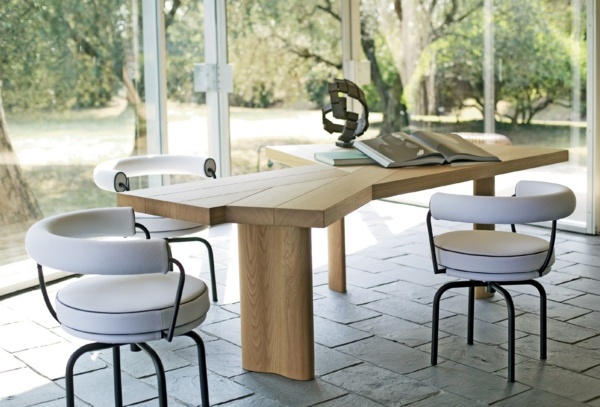 Möbel - Original massive dining table - A outlives and timeless style of Charlotte Perriand