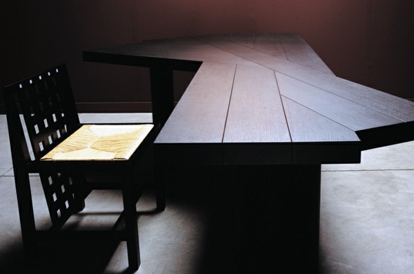 Original massive dining table - A outlives and timeless style of Charlotte Perriand