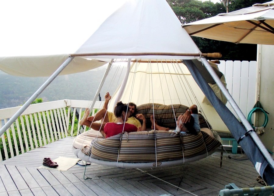 Floating beds Floating beds
