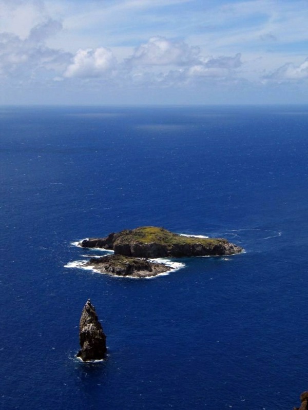 The amazing Easter Island - Take a tour through our great photo gallery The amazing Easter Island - Take a tour through our great photo gallery