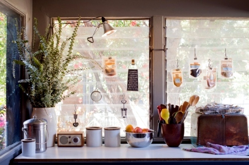 Colorful great home furnishings to 150 square meters