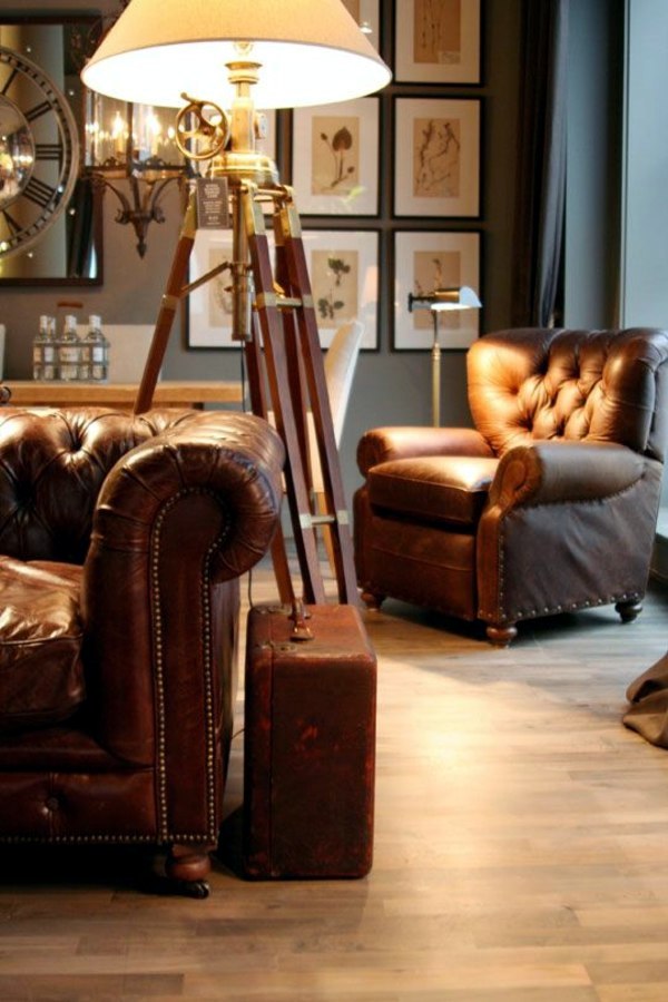 The charm of colonial furniture - stylish wooden furniture from a bygone era The charm of colonial furniture - stylish wooden furniture from a bygone era