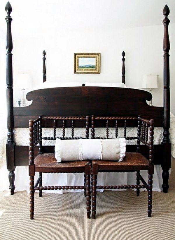 The charm of colonial furniture - stylish wooden furniture from a bygone era The charm of colonial furniture - stylish wooden furniture from a bygone era