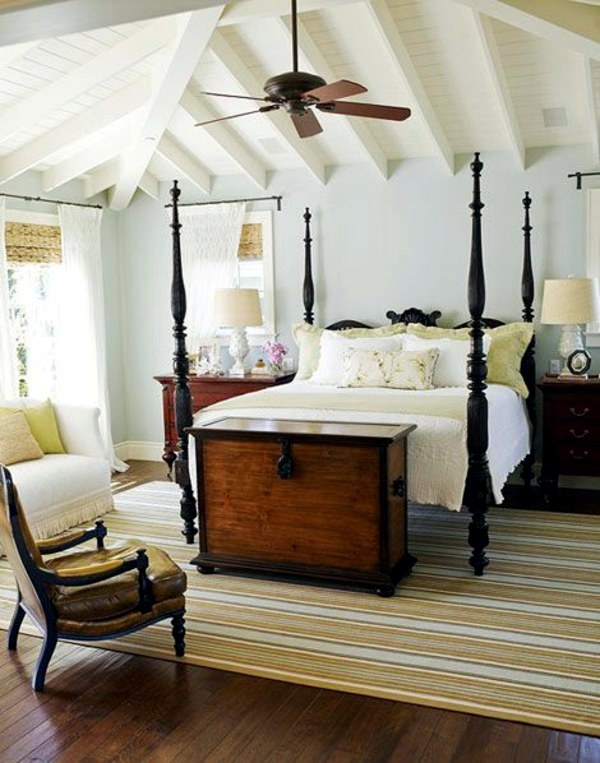The charm of colonial furniture - stylish wooden furniture from a bygone era The charm of colonial furniture - stylish wooden furniture from a bygone era