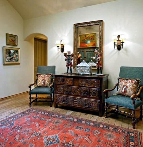The charm of colonial furniture - stylish wooden furniture from a bygone era The charm of colonial furniture - stylish wooden furniture from a bygone era