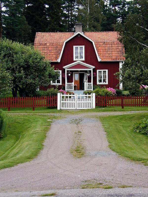 House paint - would be a red house facade something for you?