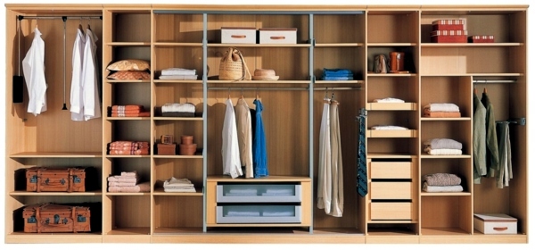 Modern, massive wardrobe in the bedroom - choose the best wardrobe Modern, massive wardrobe in the bedroom - choose the best wardrobe