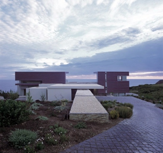 Modern house residence located in the Western Cape Province of SAOTA