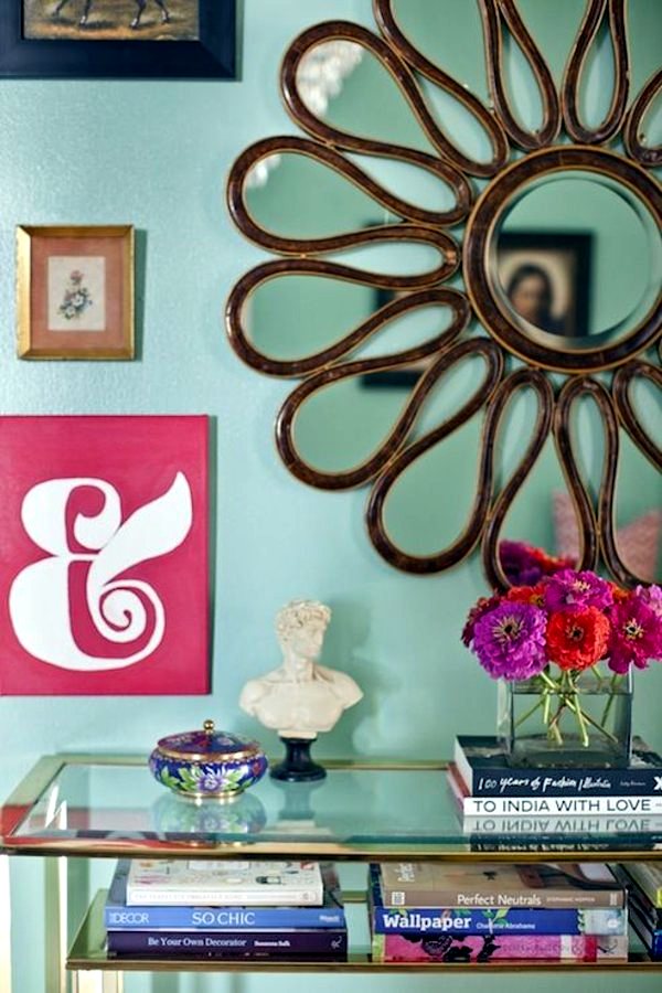 Wall color mint green gives your living room a magical flair