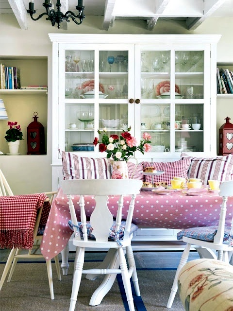 10 English-style decorations