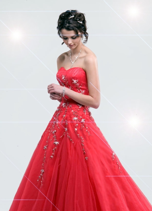 20 trendy red dresses for an unforgettable look