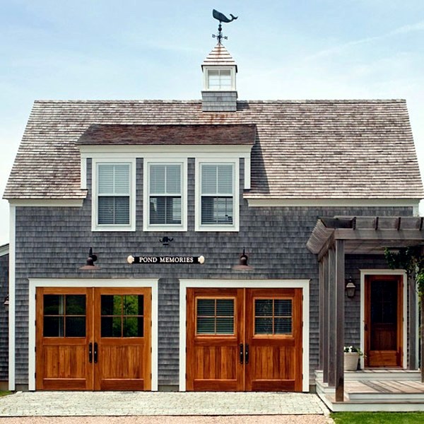 Accessories and lighting for the front door area
