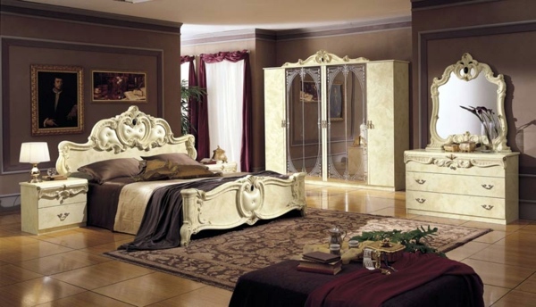 Baroque bedroom furniture - such as the nobles sleep Baroque bedroom furniture - such as the nobles sleep