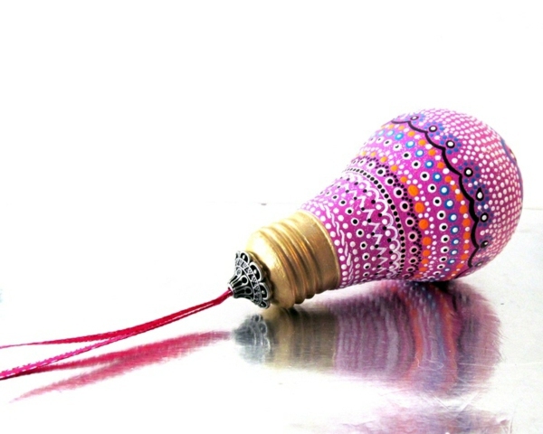 DIY decoration from bulbs - 120 craft ideas for old light bulbs DIY decoration from bulbs - 120 craft ideas for old light bulbs