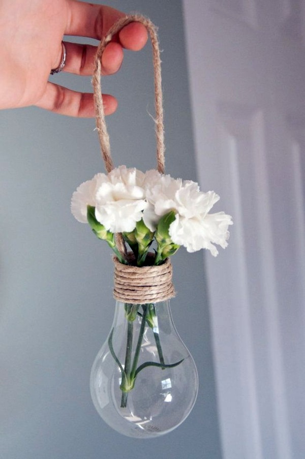 DIY decoration from bulbs - 120 craft ideas for old light bulbs DIY decoration from bulbs - 120 craft ideas for old light bulbs