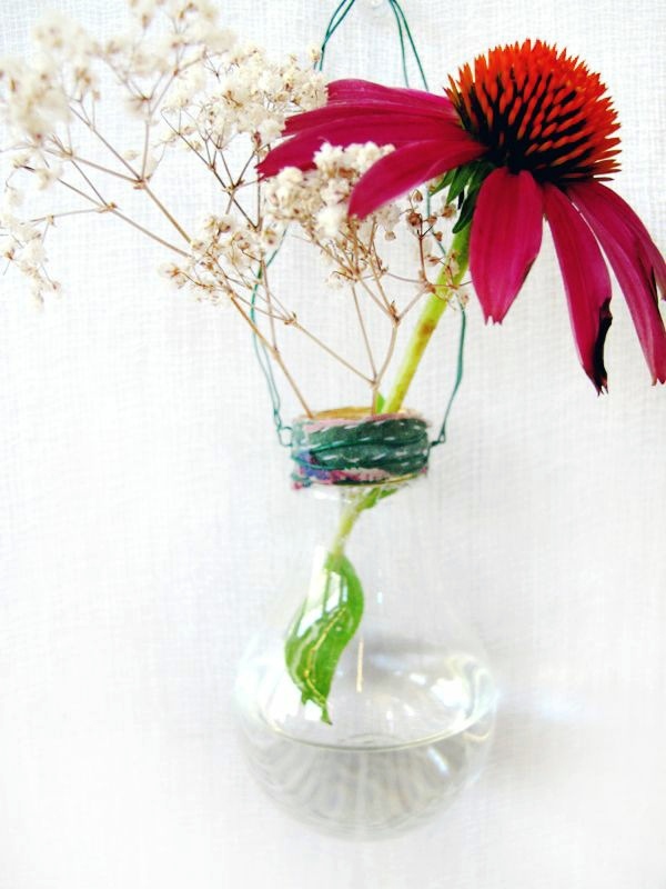 DIY decoration from bulbs - 120 craft ideas for old light bulbs DIY decoration from bulbs - 120 craft ideas for old light bulbs