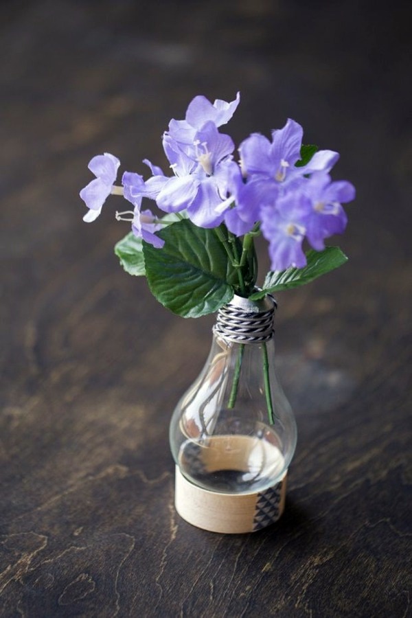 DIY decoration from bulbs - 120 craft ideas for old light bulbs DIY decoration from bulbs - 120 craft ideas for old light bulbs