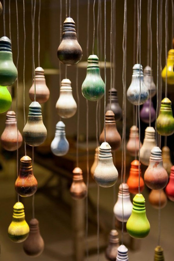 DIY decoration from bulbs – 120 craft ideas for old light bulbs | Avso