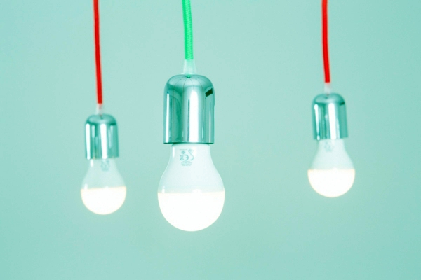 DIY decoration from bulbs - 120 craft ideas for old light bulbs DIY decoration from bulbs - 120 craft ideas for old light bulbs