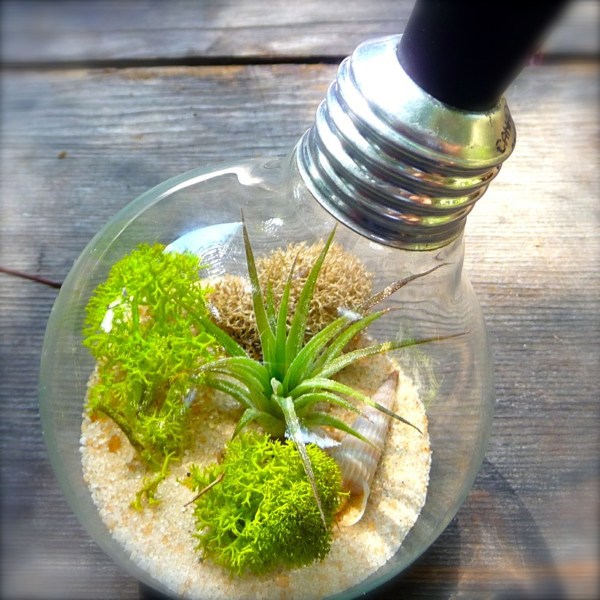 DIY decoration from bulbs - 120 craft ideas for old light bulbs DIY decoration from bulbs - 120 craft ideas for old light bulbs