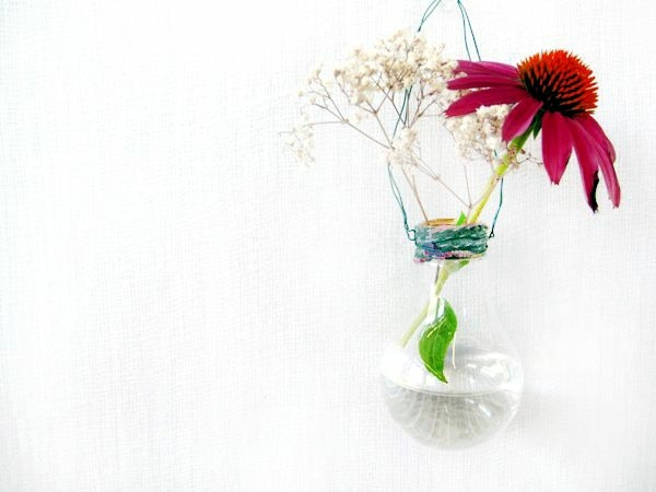 DIY decoration from bulbs - 120 craft ideas for old light bulbs DIY decoration from bulbs - 120 craft ideas for old light bulbs