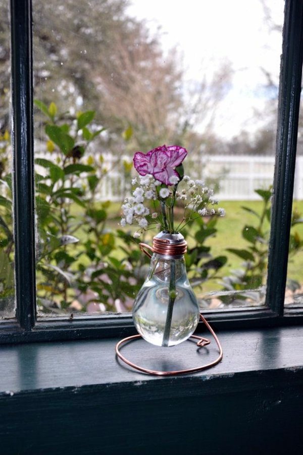 DIY decoration from bulbs - 120 craft ideas for old light bulbs DIY decoration from bulbs - 120 craft ideas for old light bulbs