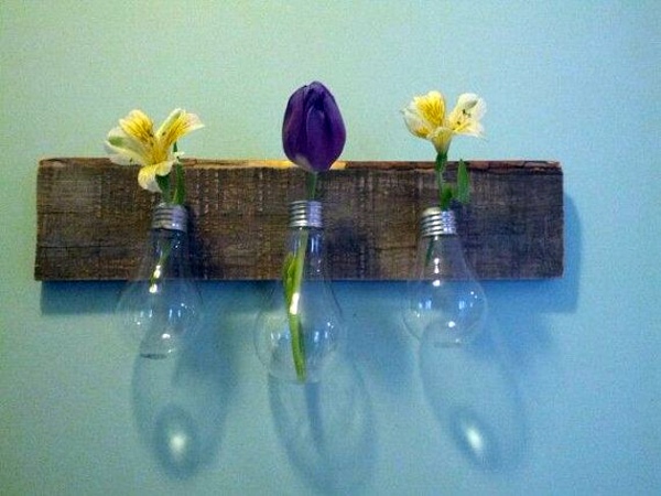 DIY decoration from bulbs - 120 craft ideas for old light bulbs DIY decoration from bulbs - 120 craft ideas for old light bulbs