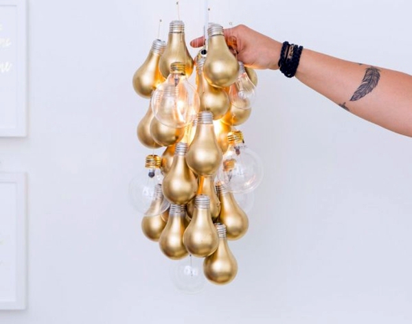 Diy Decoration From Bulbs 120 Craft Ideas For Old Light Bulbs