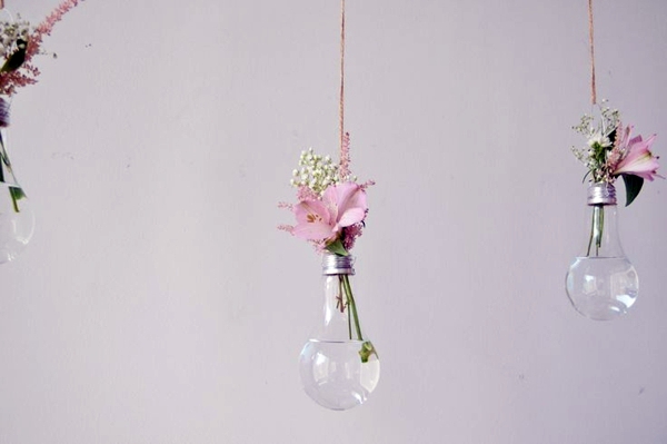 DIY decoration from bulbs - 120 craft ideas for old light bulbs DIY decoration from bulbs - 120 craft ideas for old light bulbs