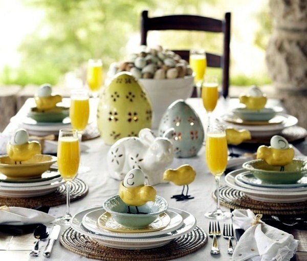 Colorful table decoration for Easter