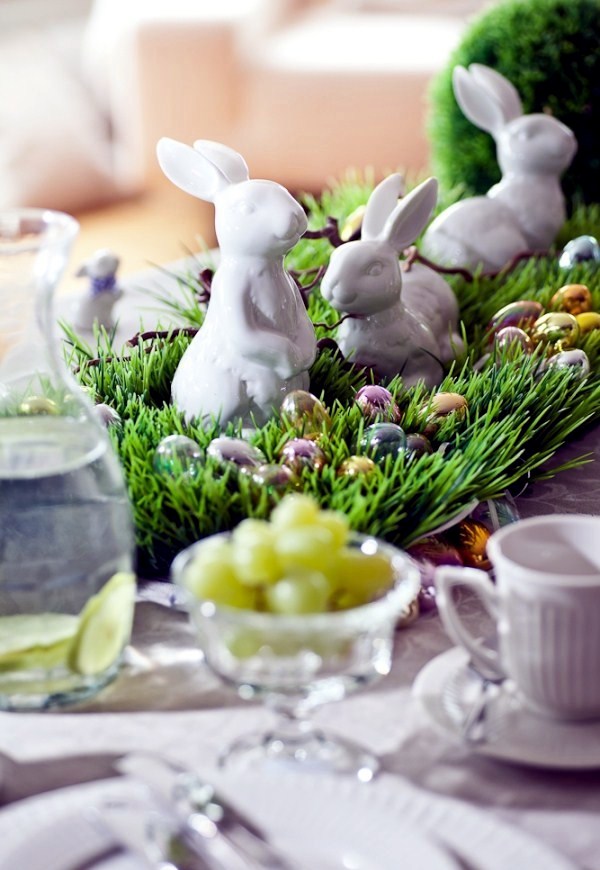 Colorful table decoration for Easter