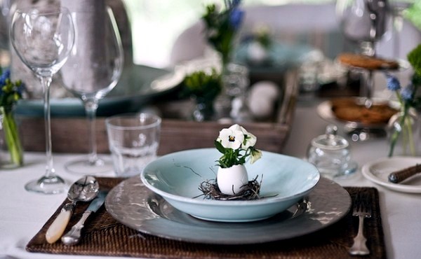 Colorful table decoration for Easter