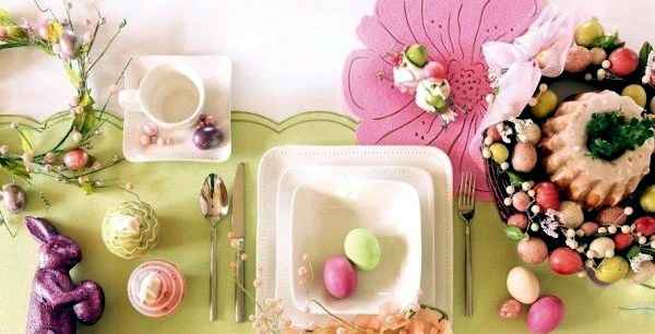 Colorful table decoration for Easter