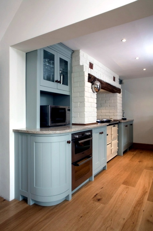 Make Еine traditional kitchen modern