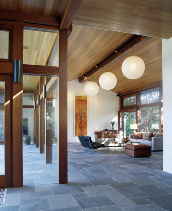 A magical setting with lanterns - a touch of the Far East