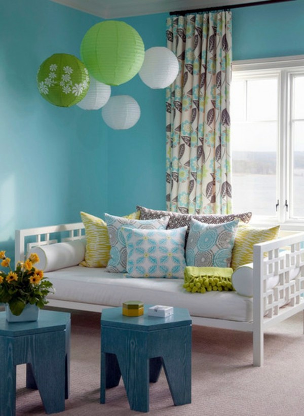 A magical setting with lanterns - a touch of the Far East