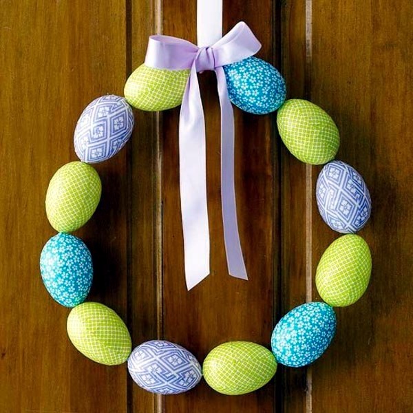 The entrance decorate - prepare the feasts thrilled