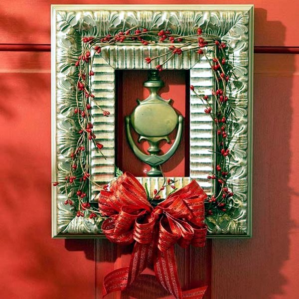 The entrance decorate - prepare the feasts thrilled