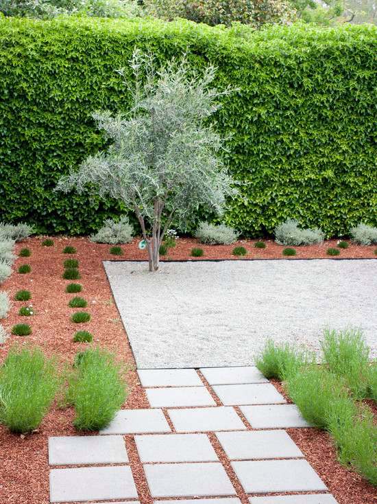 Garden design examples - a watchable yard in Menlo Park, California