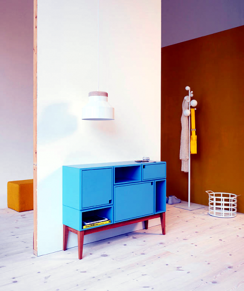 10 Decoration Ideas - furniture made of natural wood in bright colors