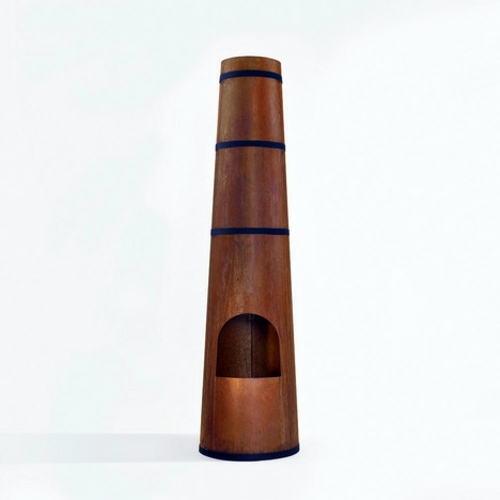 Outdoor wood-burning stove in the form of chimney of Frederik Roijé