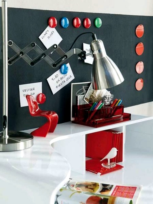 Showy, funktonal furnished home office with red accents
