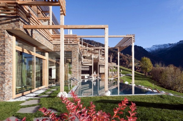 Fascinating Hotel Valentinerhof of noa *