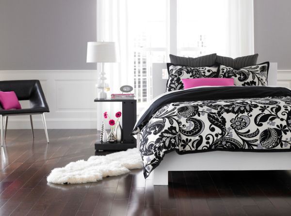 Farben - Set fresh accents - sofas and cushions in cool, modern style Farben - Set fresh accents - sofas and cushions in cool, modern style