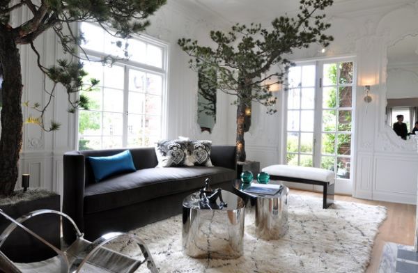 Set fresh accents - sofas and cushions in cool, modern style