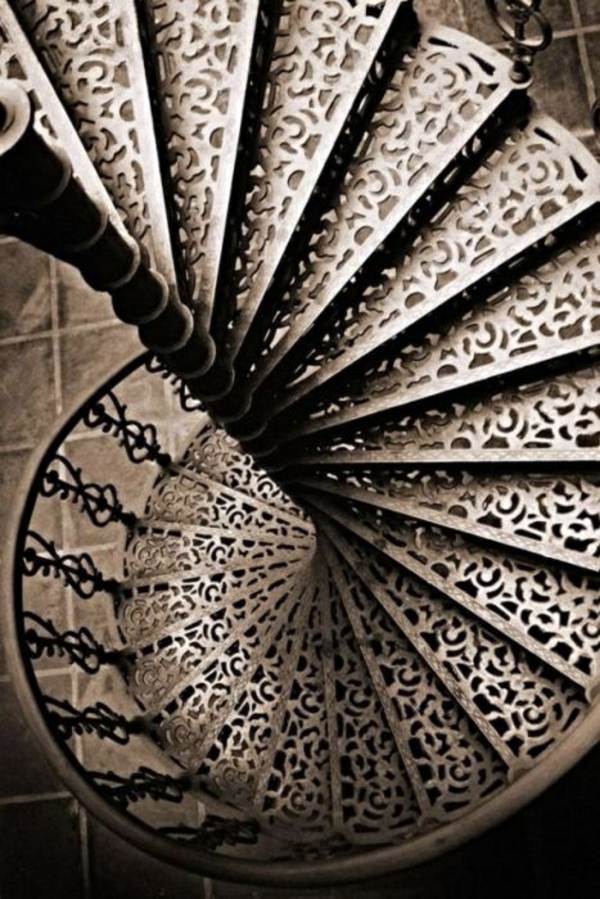 101 modern stairs appear as an eye-catcher in your home